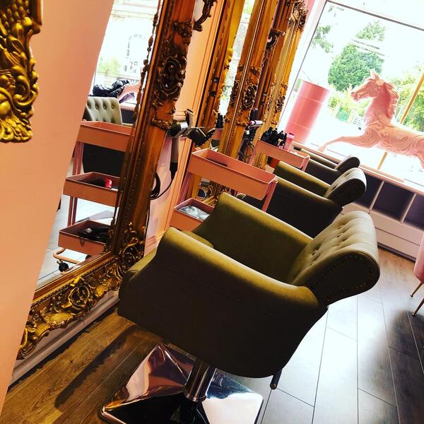 Gallery Dolly’s Hair and Beauty Spa